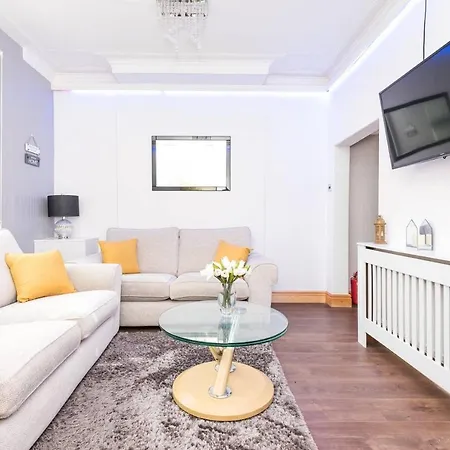 The Queen Vic - Near The Racecourse Сasa de vacaciones